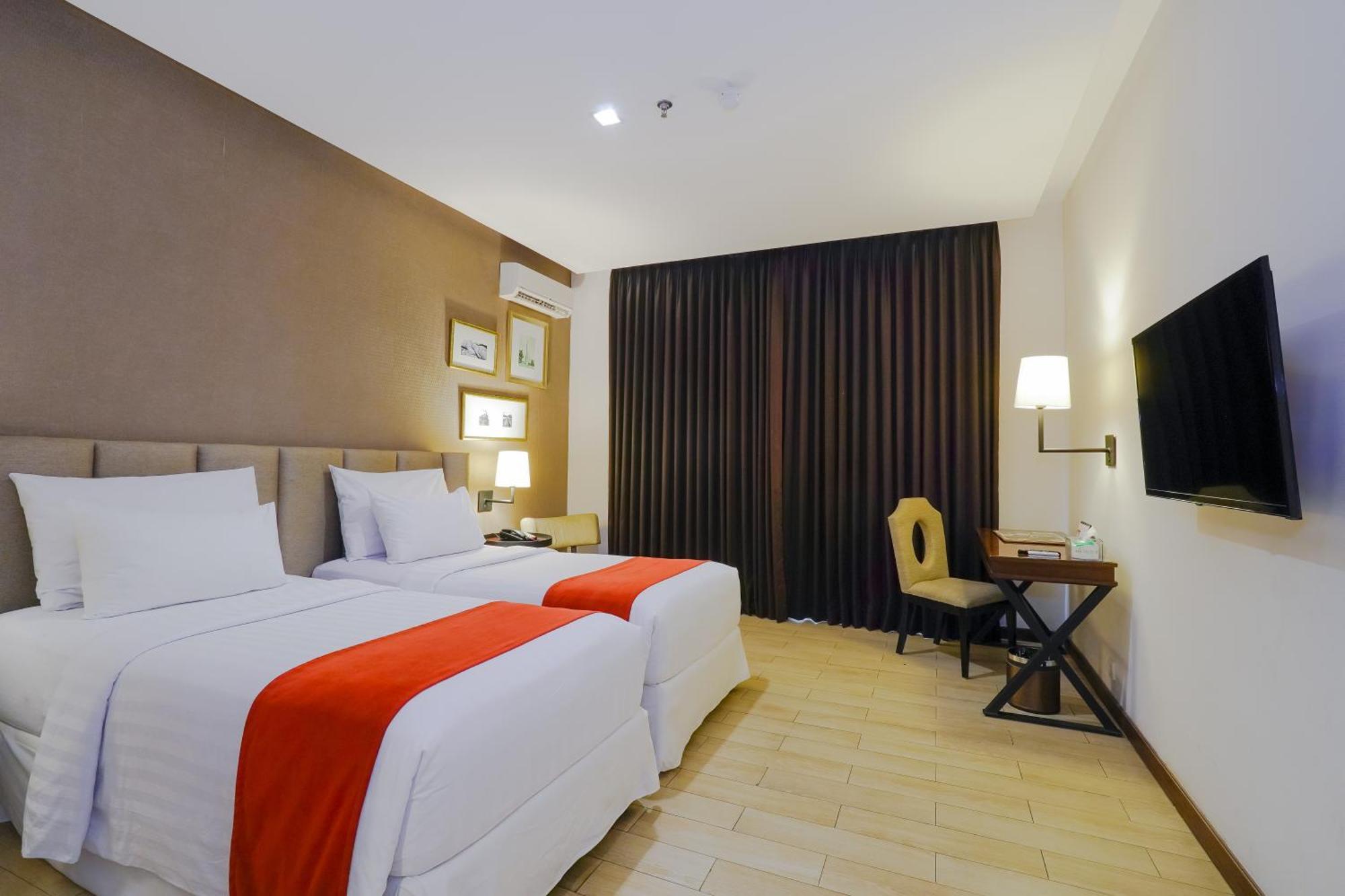 בוגור Royal Padjadjaran Hotel מראה חיצוני תמונה